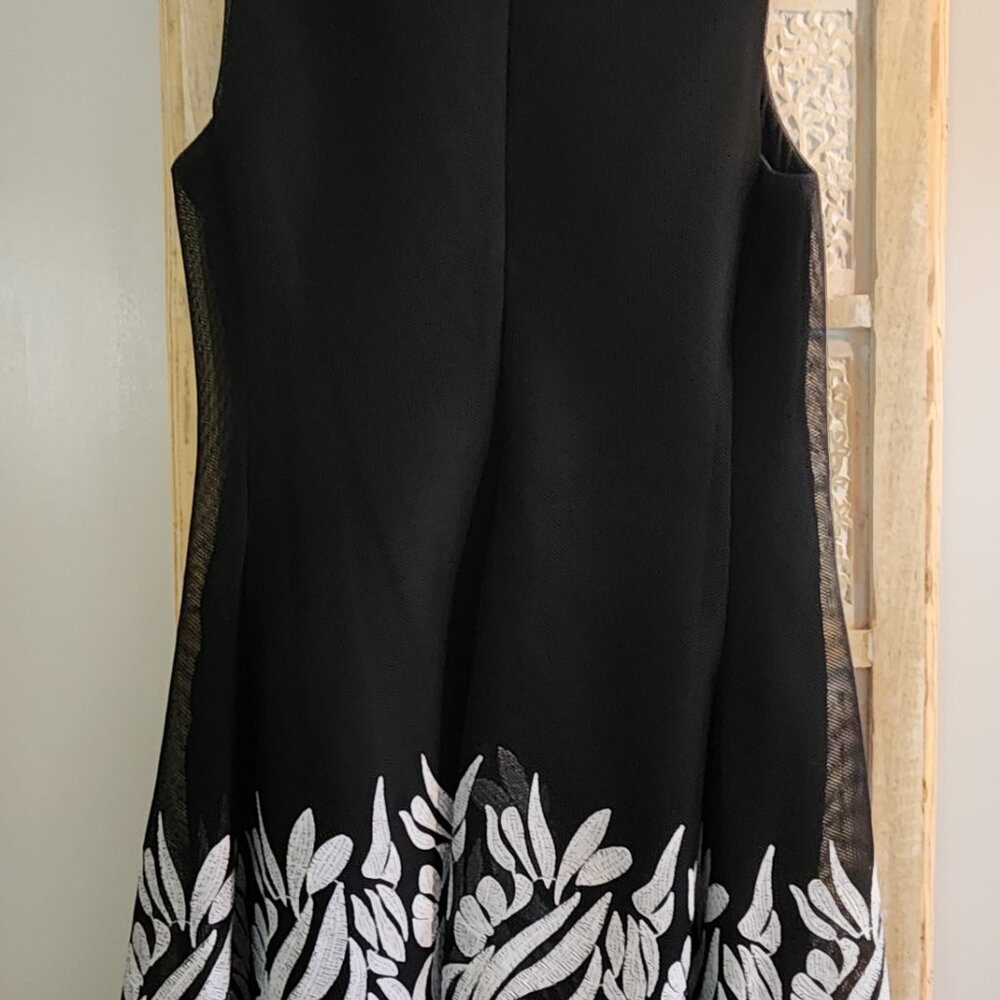 DKNY Black Mesh Fit & Flare Dress with White Leaf Embroidery Size 14 - Picture 2 of 9